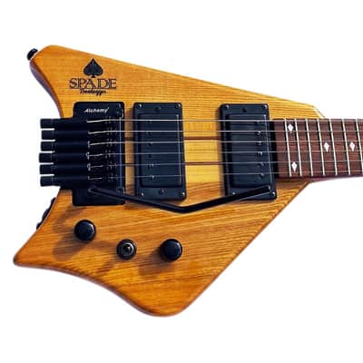 Spade Honey Clear With Floating Tremolo HH Pickups & Stiletto Case image 6
