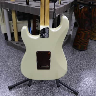 Fender American Deluxe Stratocaster Ash with Maple Fretboard 2013 - 2015 - White Blonde image 5