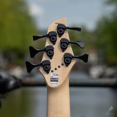 Dingwall NG3 Nolly 6-String Bass Guitar – Ducati White image 7