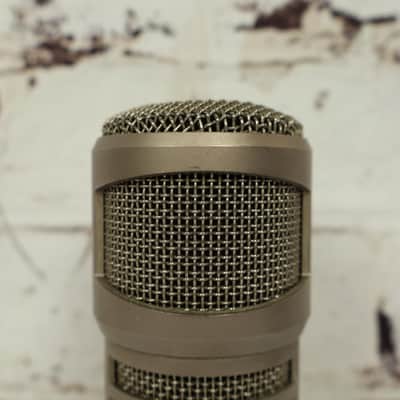Electro-Voice RE27N/D Cardioid Dynamic Broadcast Microphone W/ Mic Stand/Clip image 9