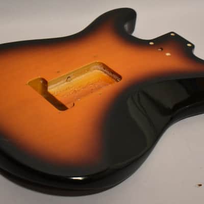 1994 Fender USA 40th Anniversary American Standard Stratocaster Body Sunburst image 9