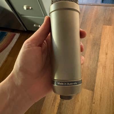 RODE NT1-A Large Diaphragm Cardioid Condenser Microphone 2002 - Present - Silver image 2