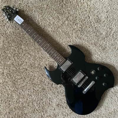 Samick Black Electric Guitar, Basswood Body, Maple Neck, 22 Frets Rosewood Fingerboard image 7