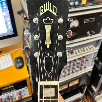 Guild Polara S-100 electric guitar with tremolo 1970s - Cherry image 9