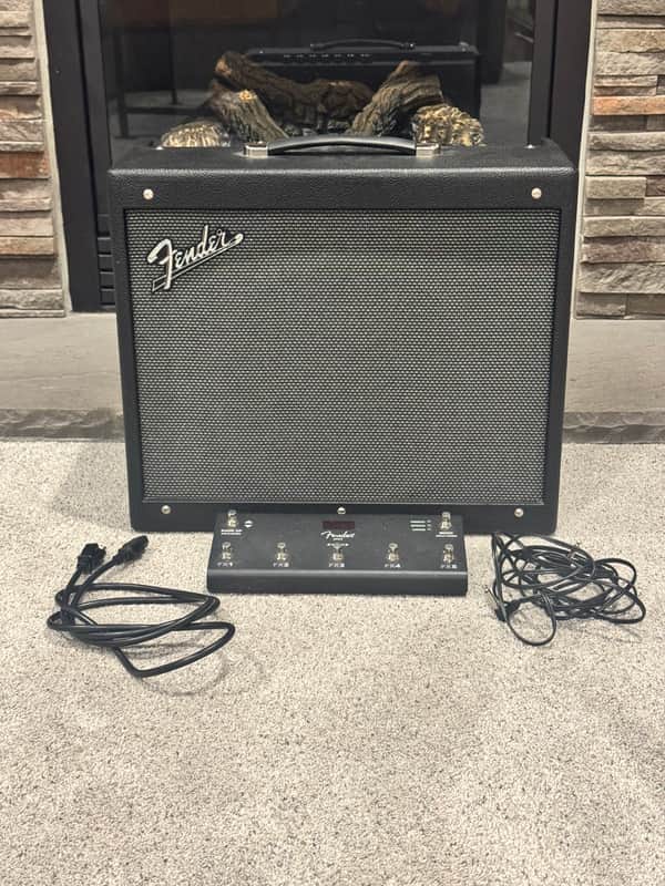 Fender Mustang GTX100 100-Watt 1x12" Digital Modeling Guitar Combo 2020 - Present - Black image 1