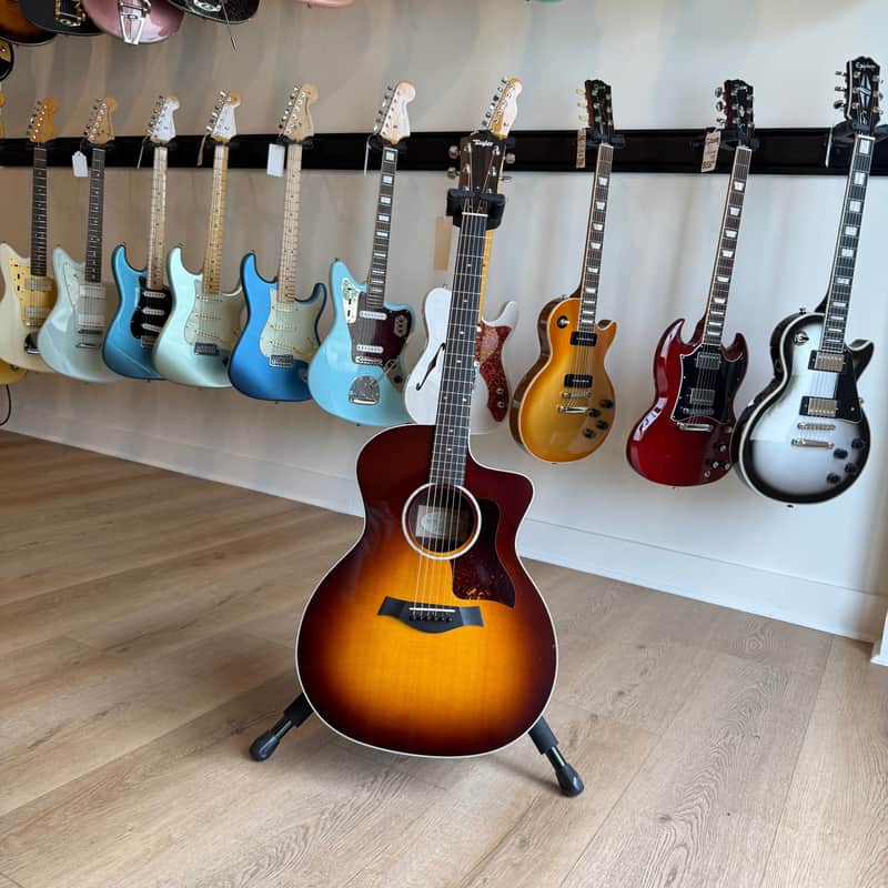 Taylor 214e-SB DLX