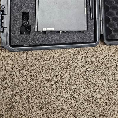 2 Complete Systems-Shure ULXP4 Wireless Tx + Mic + Rx + Cases - Black image 3