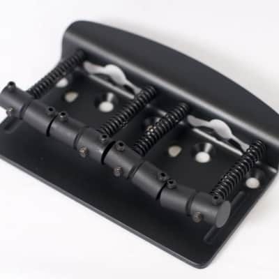 Hipshot Vintage 4-String .750 Bass Bridge Black 19mm Spacing - Non String-Through image 3