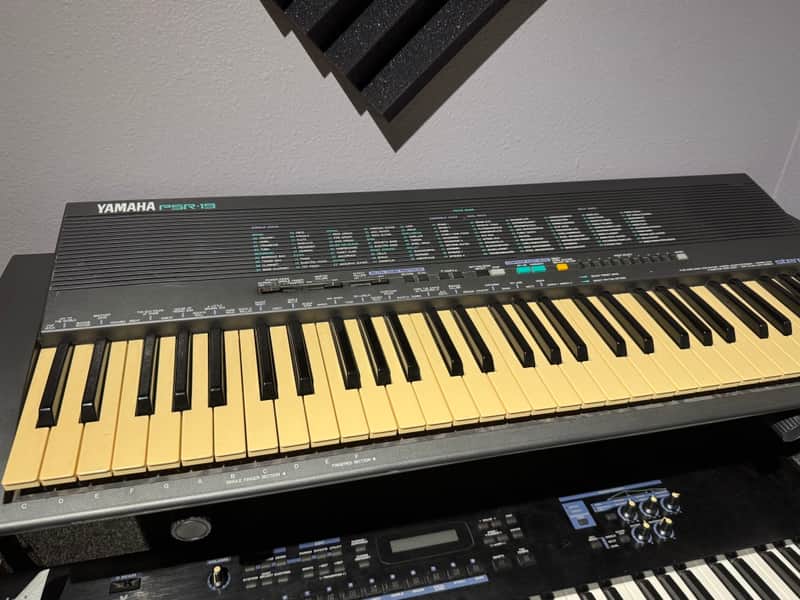 Yamaha PSR 19 image 1