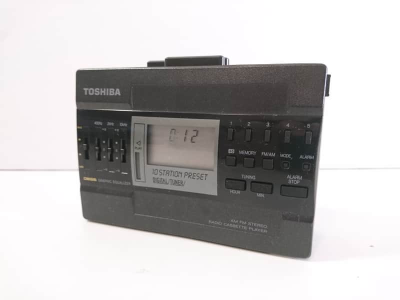 TOSHIBA KT-4529 Walkman Cassette Player Radio Working Perfectly Japan 1980s image 1