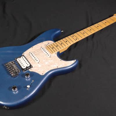 Godin Session LTD HSS - Desert Blue image 4