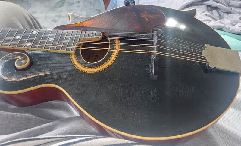 Gibson F-2 Mandolin 1910-1918 - Black image 1