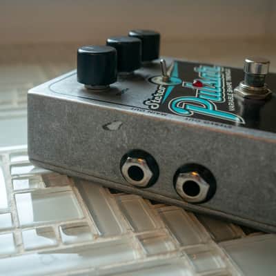 Electro-Harmonix Stereo Pulsar Analog Tremolo image 3