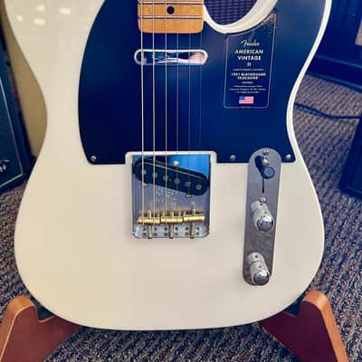 Fender LIMITED EDITION AMERICAN VINTAGE II 1951 TELECASTER®, PROTOTYPE WHITE 2025 - Prototype White image 2