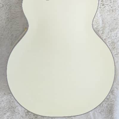 Gretsch G6136T-MGC Michael Guy Chislett Signature Falcon +Bigsby, Vintage White image 2