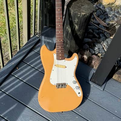 Fender Musicmaster 1964 - really cool vibey Desert Sand like a mini Strat w/a fat neck ! image 2