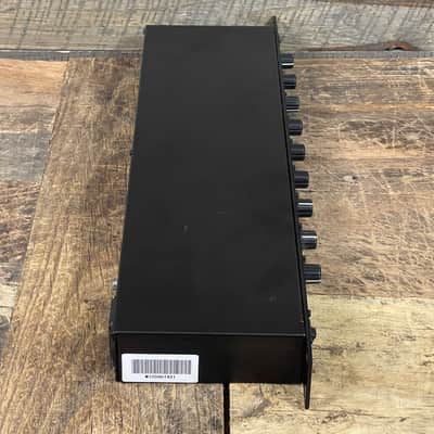 ART MX281 8-channel mic/line mixer with tone control image 12