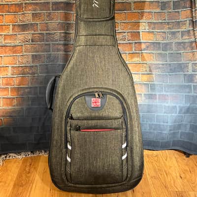 Music Area Wind 30 Multi-Compartment Heavily Padded Acoustic Gig Bag - Olive Green image 1