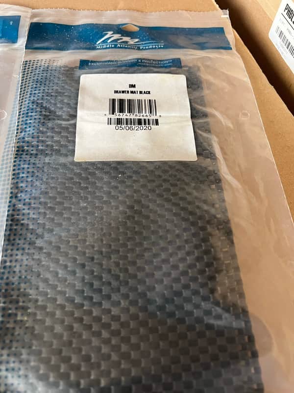 Middle Atlantic Products DM DRAWER MAT - Black image 1