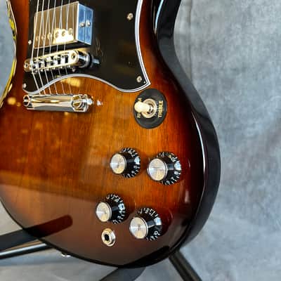 sg tobacco burst is so damn purdy : r/gibson pearl Chandelier Inlay inspired by a design from the1940s that was discovered in the Gibson archives Used Gibson SG Special Satin
