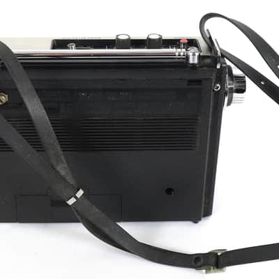 Vintage Sony Japan CF-1100 The 11 Portable Radio FM/SW/MW image 5