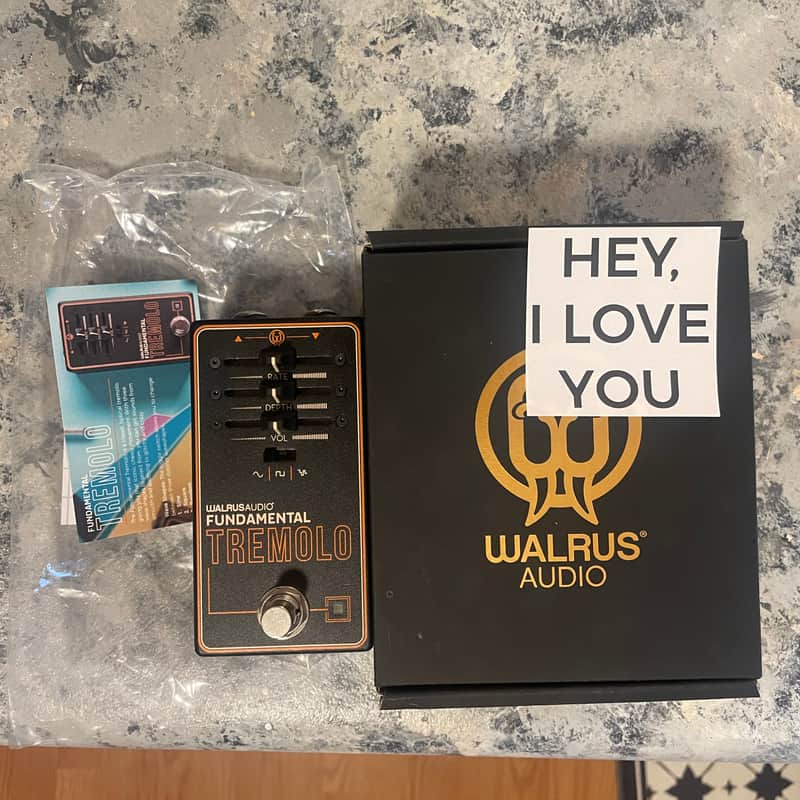 Walrus Audio Fundamental Tremolo