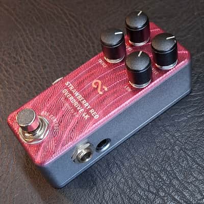 One Control Strawberry Red Overdrive 4K image 3