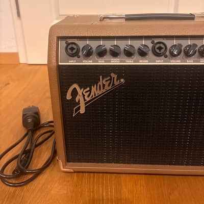 Fender Acoustasonic 40 2-Channel 40-Watt 2x6.5" Acoustic Guitar Amp 2017 - Present - Brown image 2