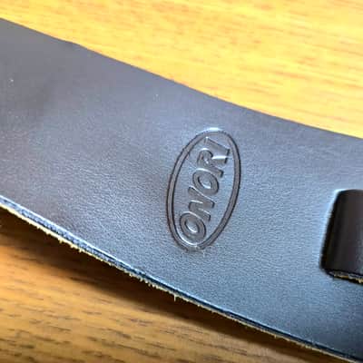 Onori LEATHER AND FUR GUITAR STRAP 2010s - DARK BROWN LEATHER AND TAN FUR image 8