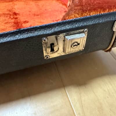 Fender G&G Deluxe Jazz Bass Hardshell Case, Black with Orange Plush Interior, Fender Amp Logo 2016 - Black image 8