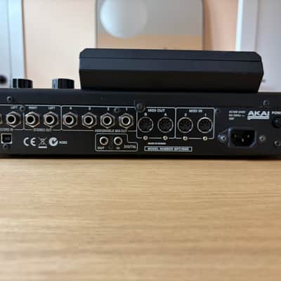 Akai MPC1000 Music Production Center 2004 - 2013 - Black image 3