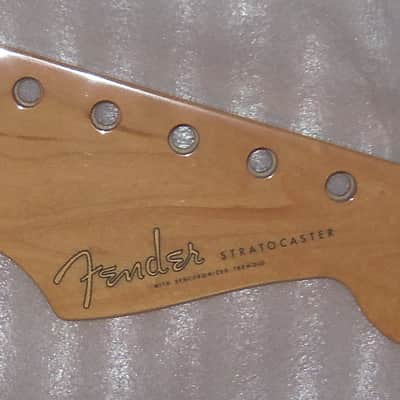 Fender® Japan Traditional II 60`s Strat Maple Rosewood Neck~21 Frets~9.5" Radius~"U" Profile~New image 3