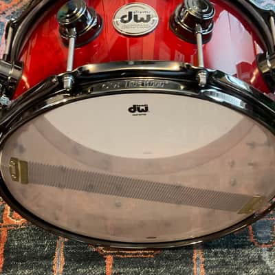 DW Collector’s Series Exotic 6.5 x 14 Snare Drum - Red to Candy Black Burst over Mapa Burl w/Black Nickel Hardware image 5
