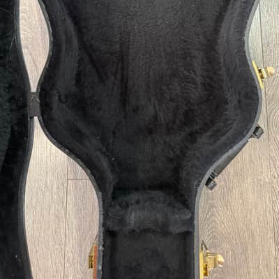 Guild Vintage Hard Shell Guitar Case – Fits Ovation Roundback Acoustic image 16