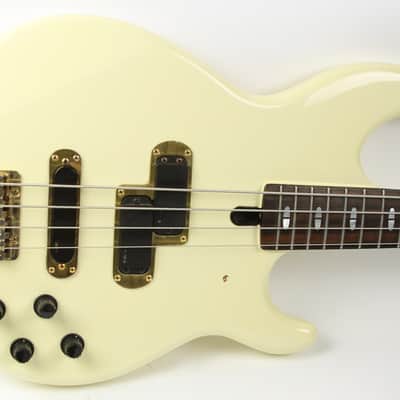 Vintage 80's Yamaha BB3000A Creme White image 5