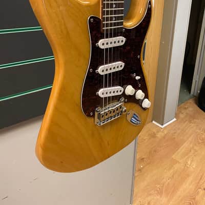 G&L Legacy Tribute Natural Gloss 2003 Electric Guitar image 2