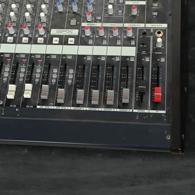 Yamaha MG24/14FX 24-Input 14-Bus Mixing Console with Effects CG01LR9 image 4