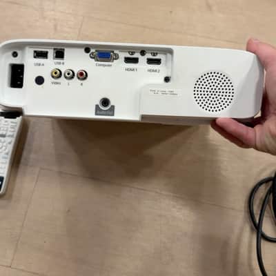 Epson Home Cinema 1080 3LCD 1080p Projector w/ Remote & Power Cable image 3