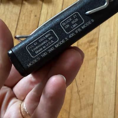 2x Lectrosonics Lma (Block 21) + UCR100 Wireless Transmitter and Receiver sets w/ Batteries and Charger image 3