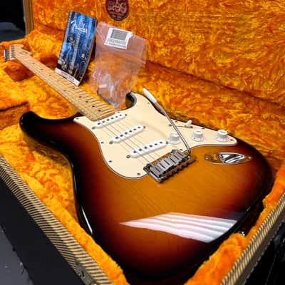 Fender American Stratocaster Maple 2004 - 3 Tone Sunburst image 19