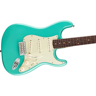 Fender Vintera III early 60's Strat Seafoam Green image 4