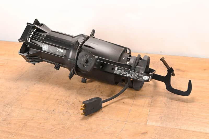 ETC Source Four 750 19 Degree Ellipsoidal Light CG01VVP image 1