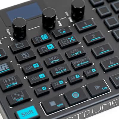 OXI Instruments One MIDI / CV Sequencer – With Case, USB, & MIDI to 1/8" Adapter image 8