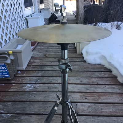 Zildjian Istanbul new stamp 60s 70s - Bronze with Tama stand image 1