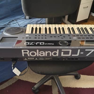 Roland DJ-70 - 1992 Digital Sampling Keyboard Scratch Wheel imagen 13