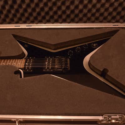 Washburn Dimebag Darrell Pantera Stealth Dime 2ST Signature Guitar 333 + Flight Case Dean image 2