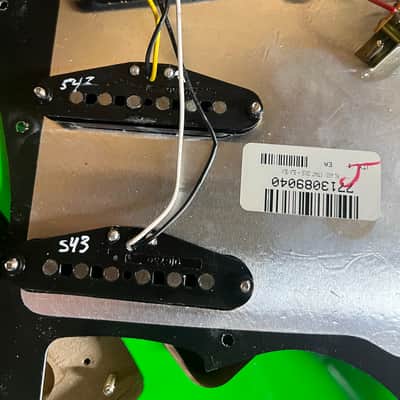 Fender Loaded FSR Player Stratocaster Body Neon Green image 7