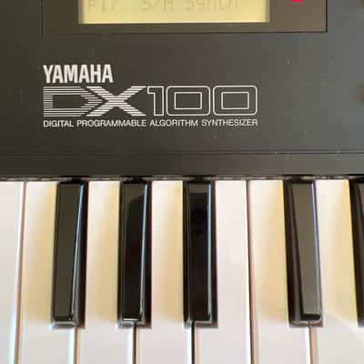 Yamaha DX100 4-Operator FM Synthesizer (1985) - Excellent Condition with Flight Case, Original Manual & Power Supply image 5