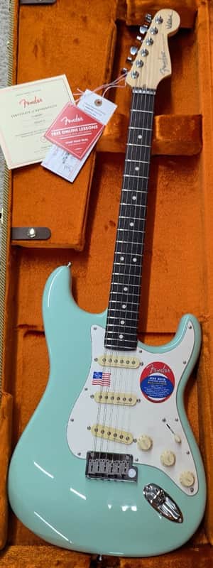 Fender Jeff Beck Stratocaster Guitar, Rosewood Fretboard, Surf Green with Case