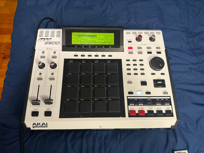 Akai MPC 2500LE Limited Edition (222 of 500) Music Production Center image 1